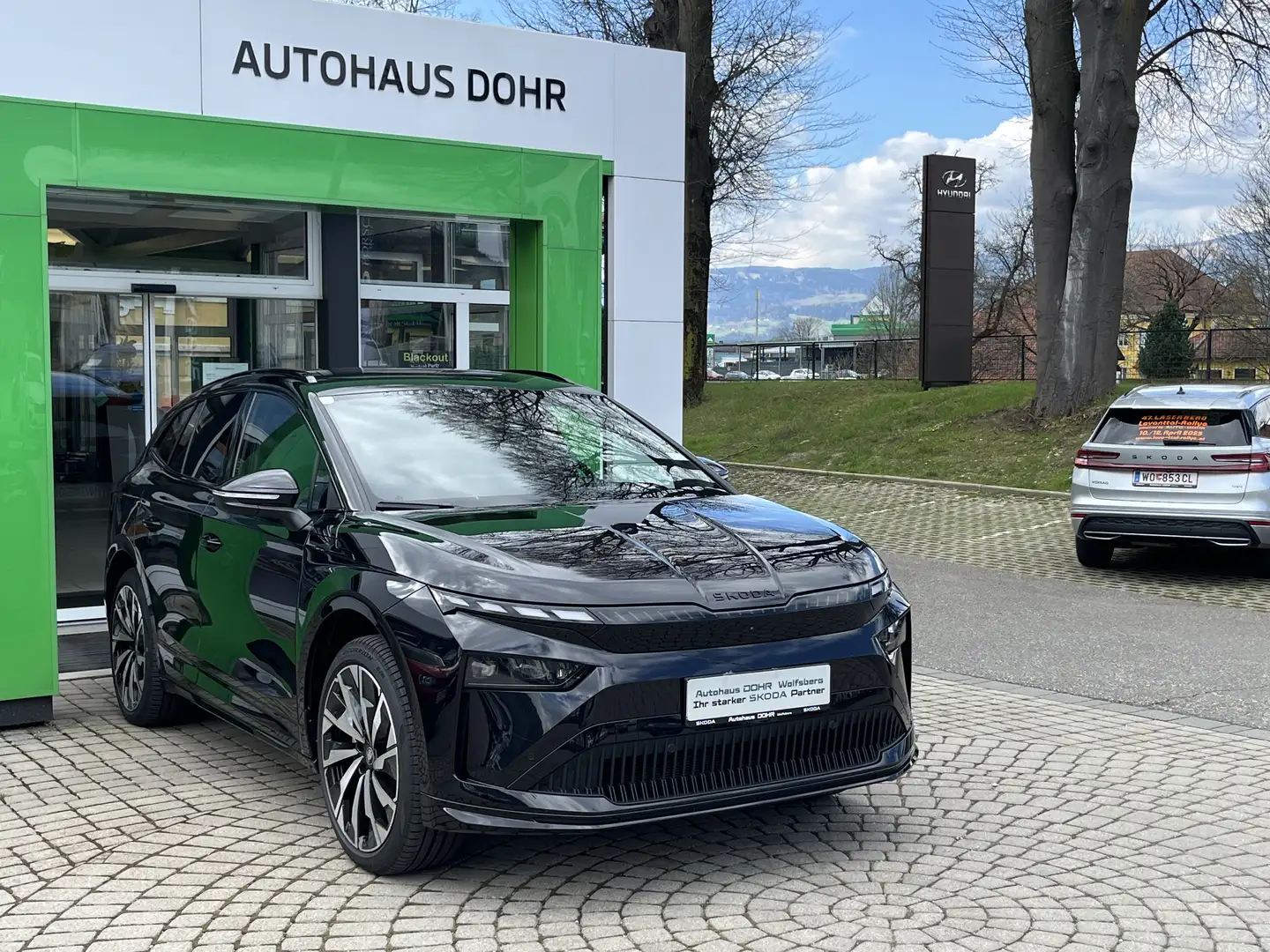 Skoda Enyaq 85 x Sportline Schwarz - 1