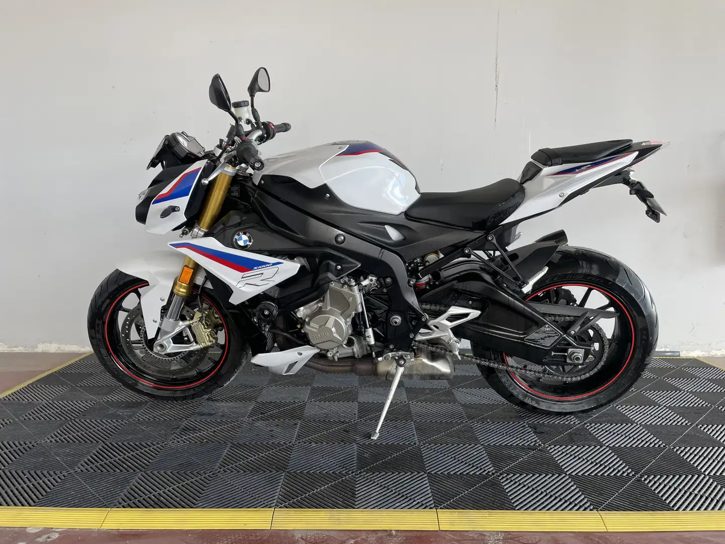 BMW S 1000 R Alb - 1