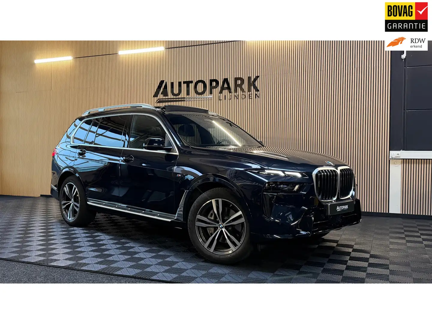 BMW X7 XDrive40i M-Sport|Softclose|Keyless|HUD|7Pers.|Sky Noir - 1