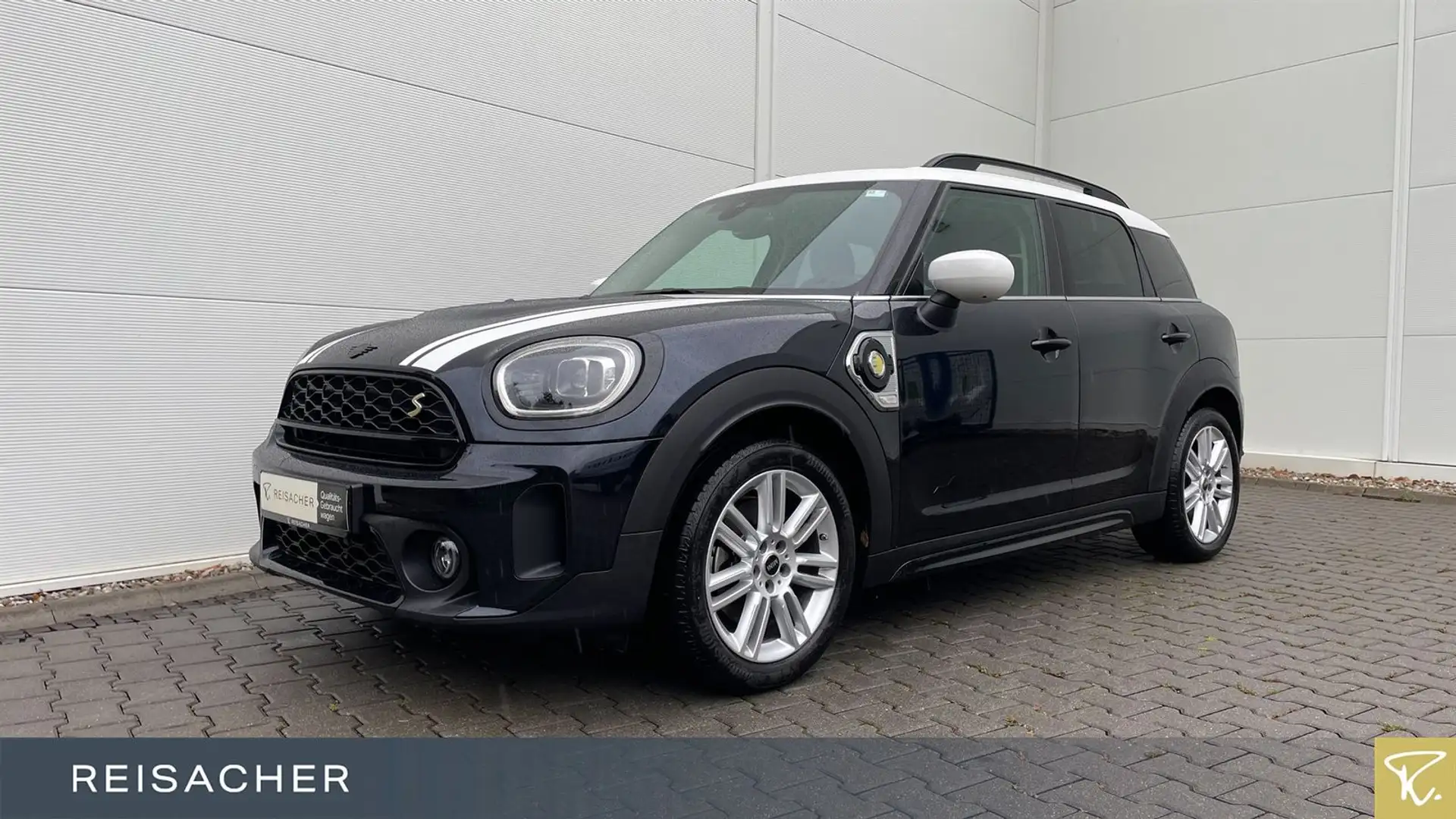 MINI Cooper S E ALL 4 Countryman Navi adLED RFK Schwarz - 1