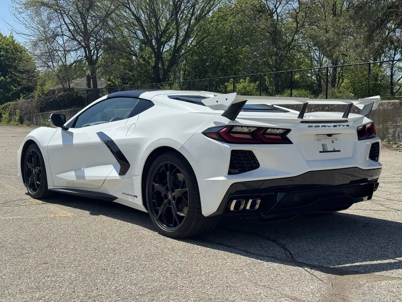 Chevrolet Corvette снимка Chevrolet Corvette