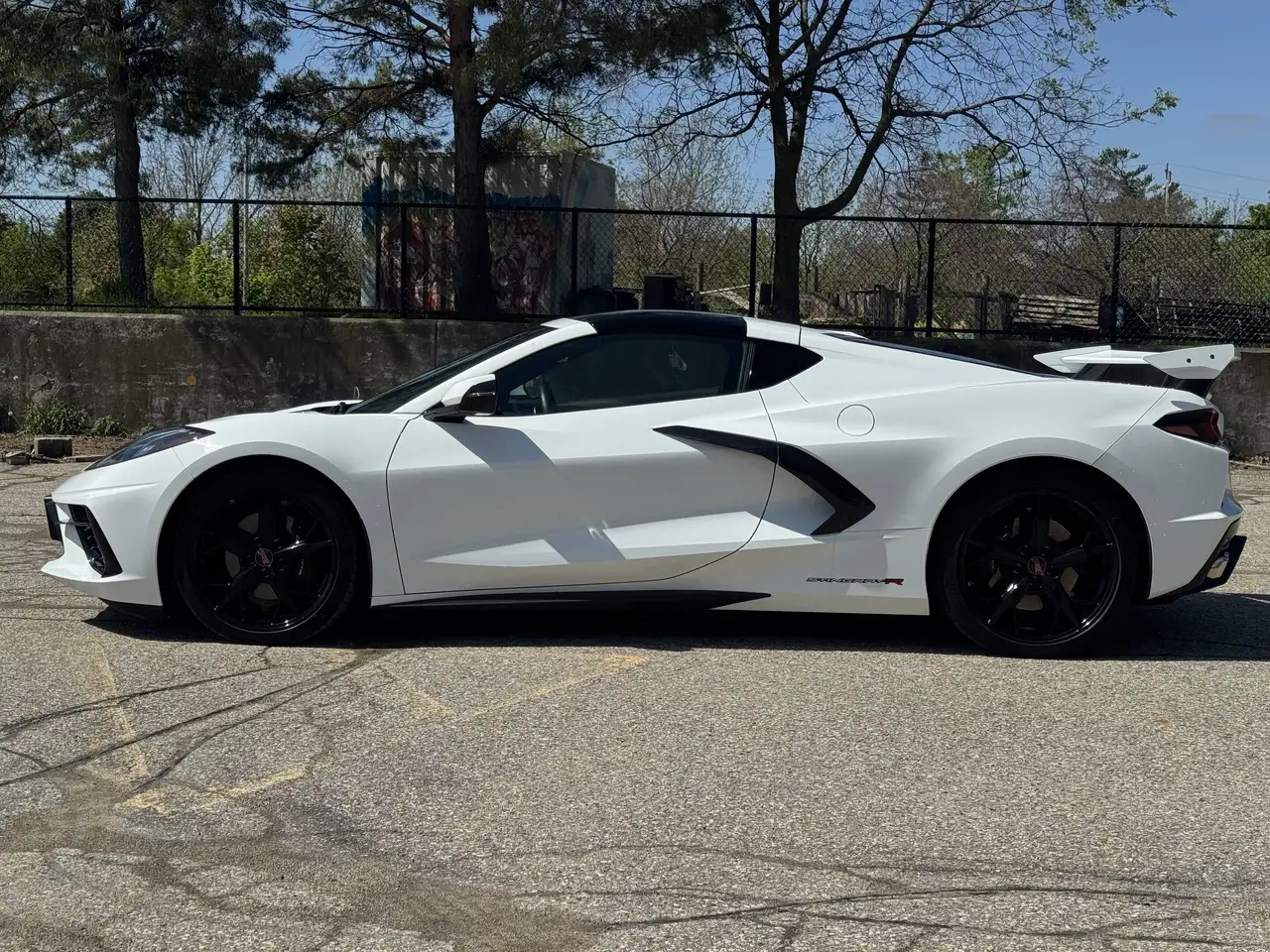 Chevrolet Corvette снимка Chevrolet Corvette