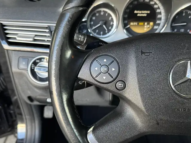 Mercedes-Benz E-Class view 14