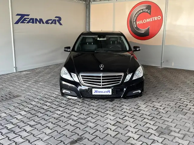 Mercedes-Benz E-Class view 2