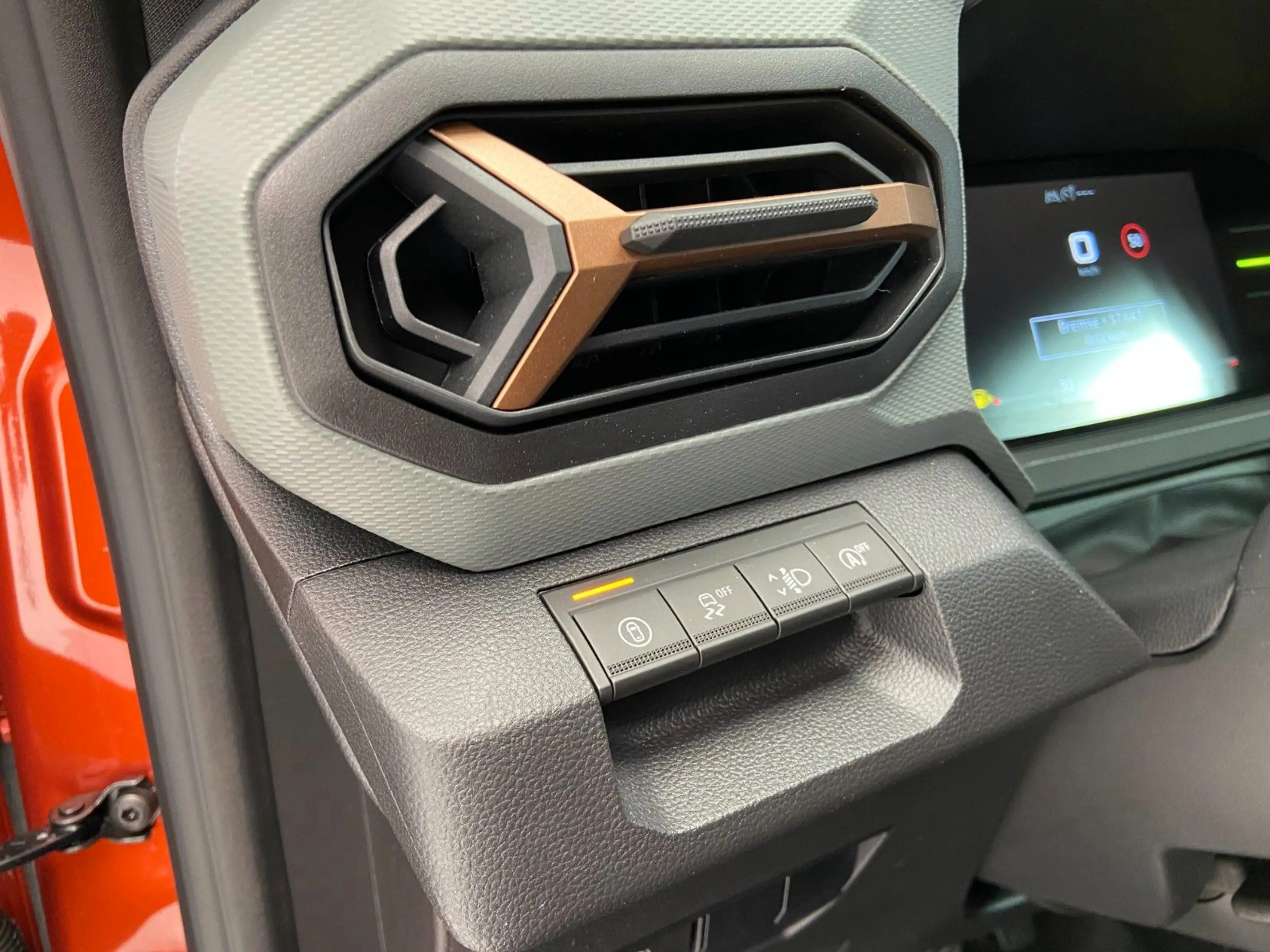 Dacia Duster Extreme hybrid-G 150 4x4 Winter/City — photo 14