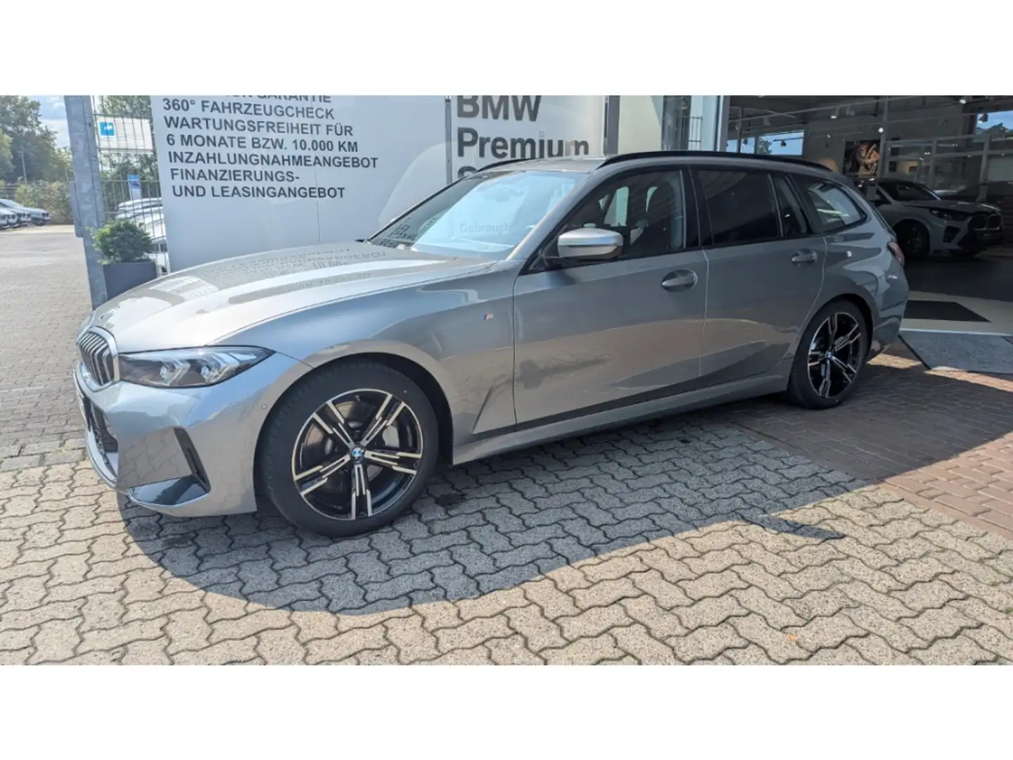 BMW 330 i xDrive Touring M-Sport Navi Soundsystem LED ACC Grau - 1