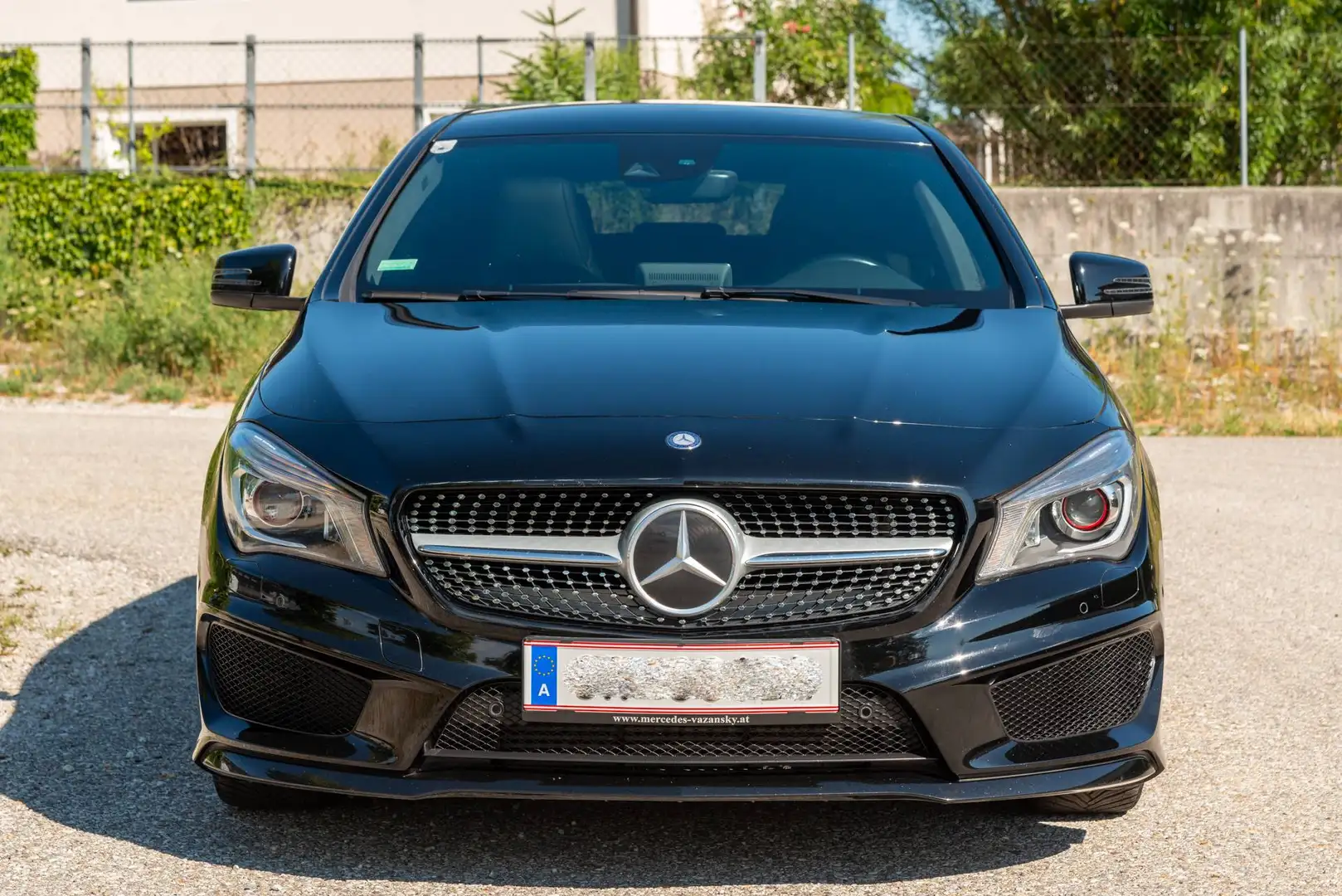 Mercedes-Benz CLA 220 CLA 220 d Shooting Brake Aut. Schwarz - 2