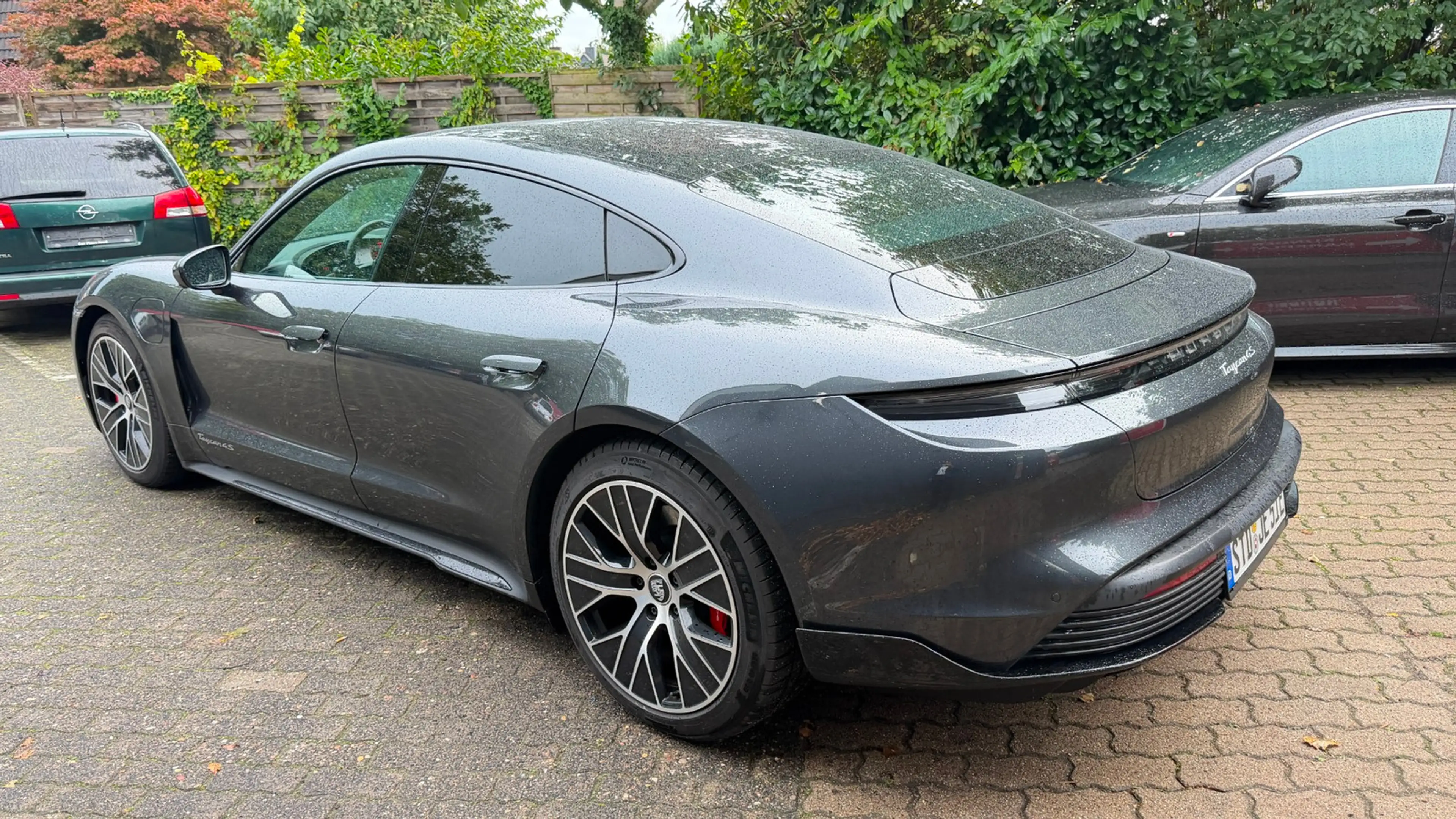 Porsche Taycan 4 S — photo 3