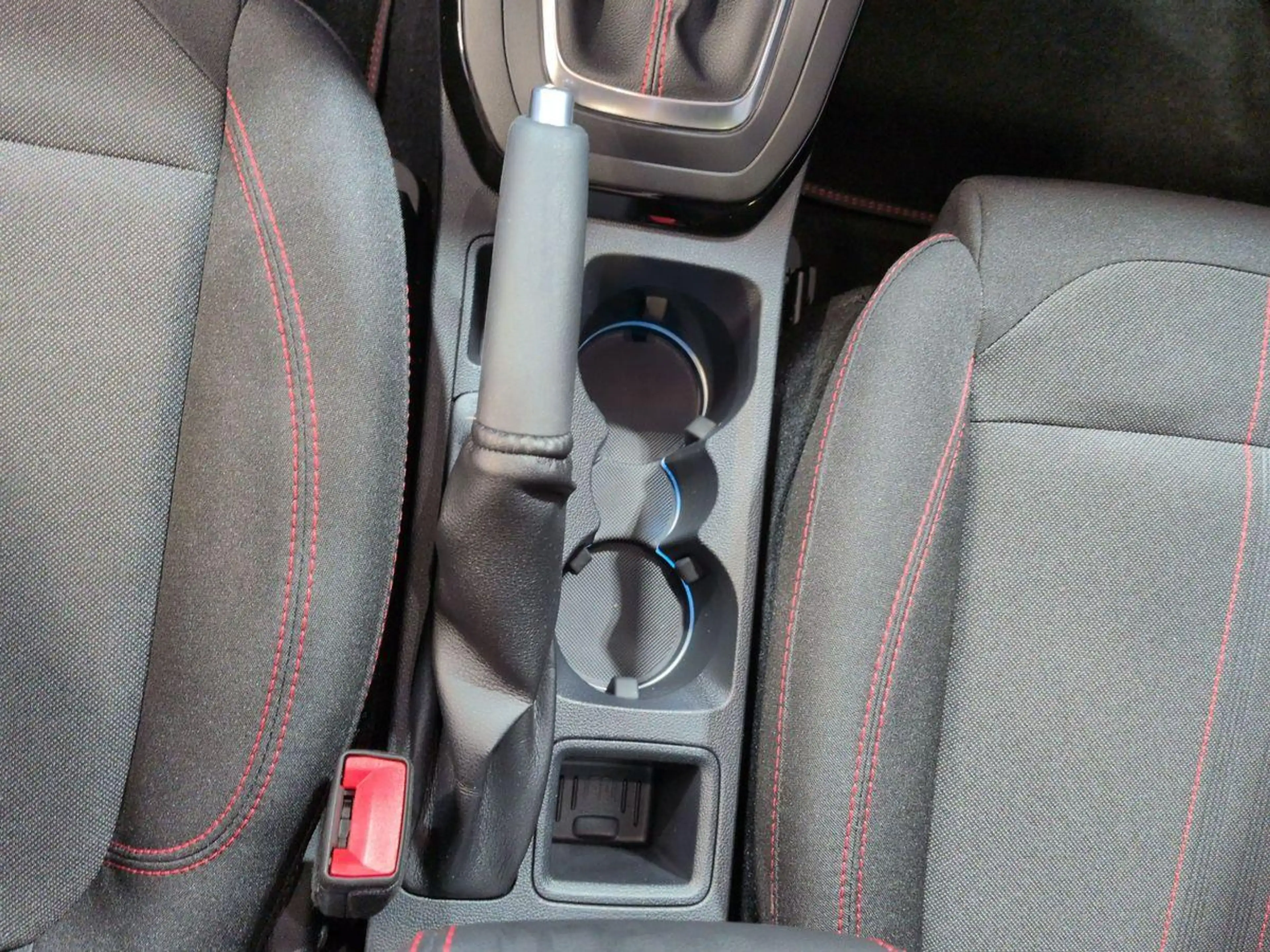 Ford Puma ST-Line 1.0L / Body-Styling-Paket / LED — photo 7