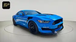 Ford Mustang V8