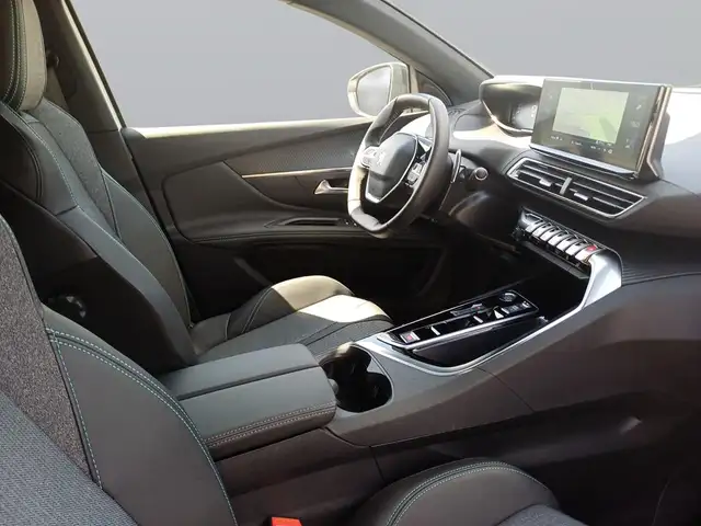Peugeot 3008 view 11