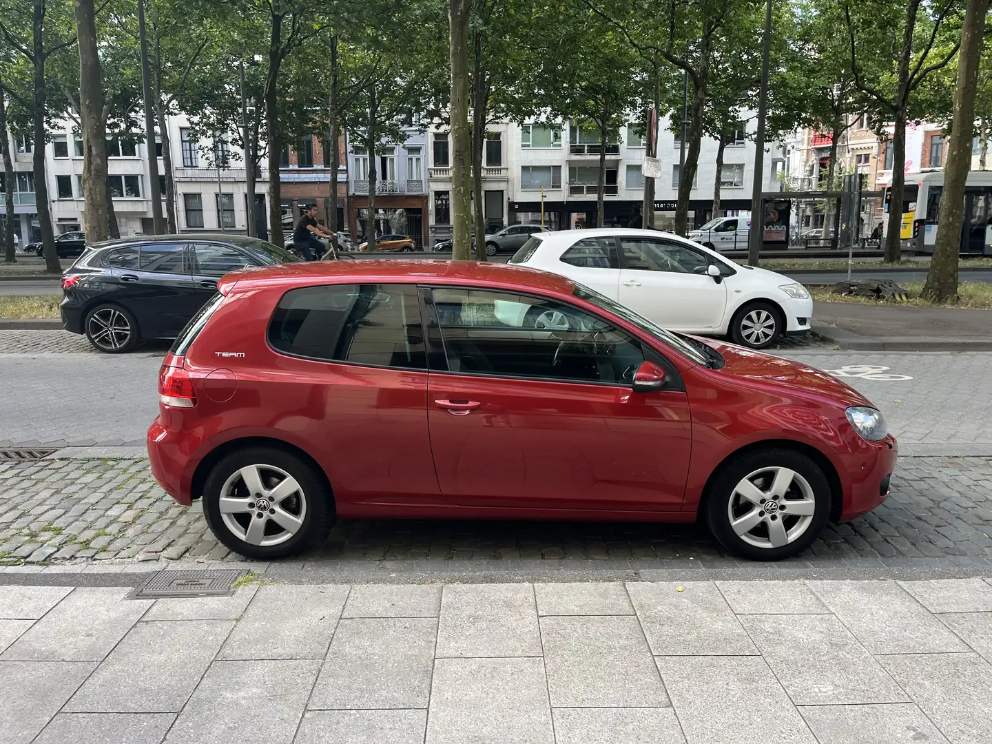Volkswagen Golf 1.2 TSI BlueMotion Technology Team Rood - 1