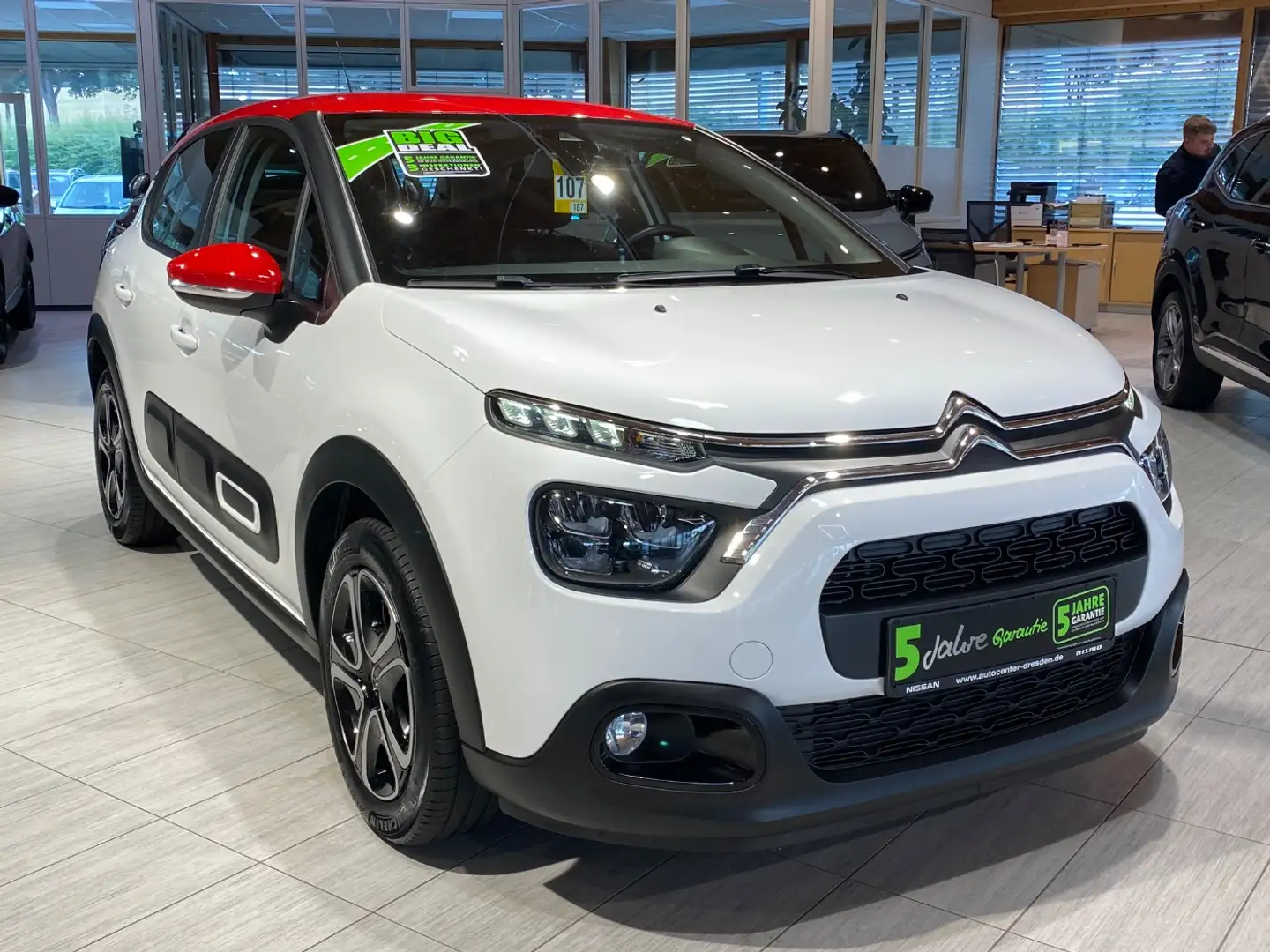 Citroen C3 1.2 PureTech 82/83 Shine Pack Navi PDC LED Weiß - 2