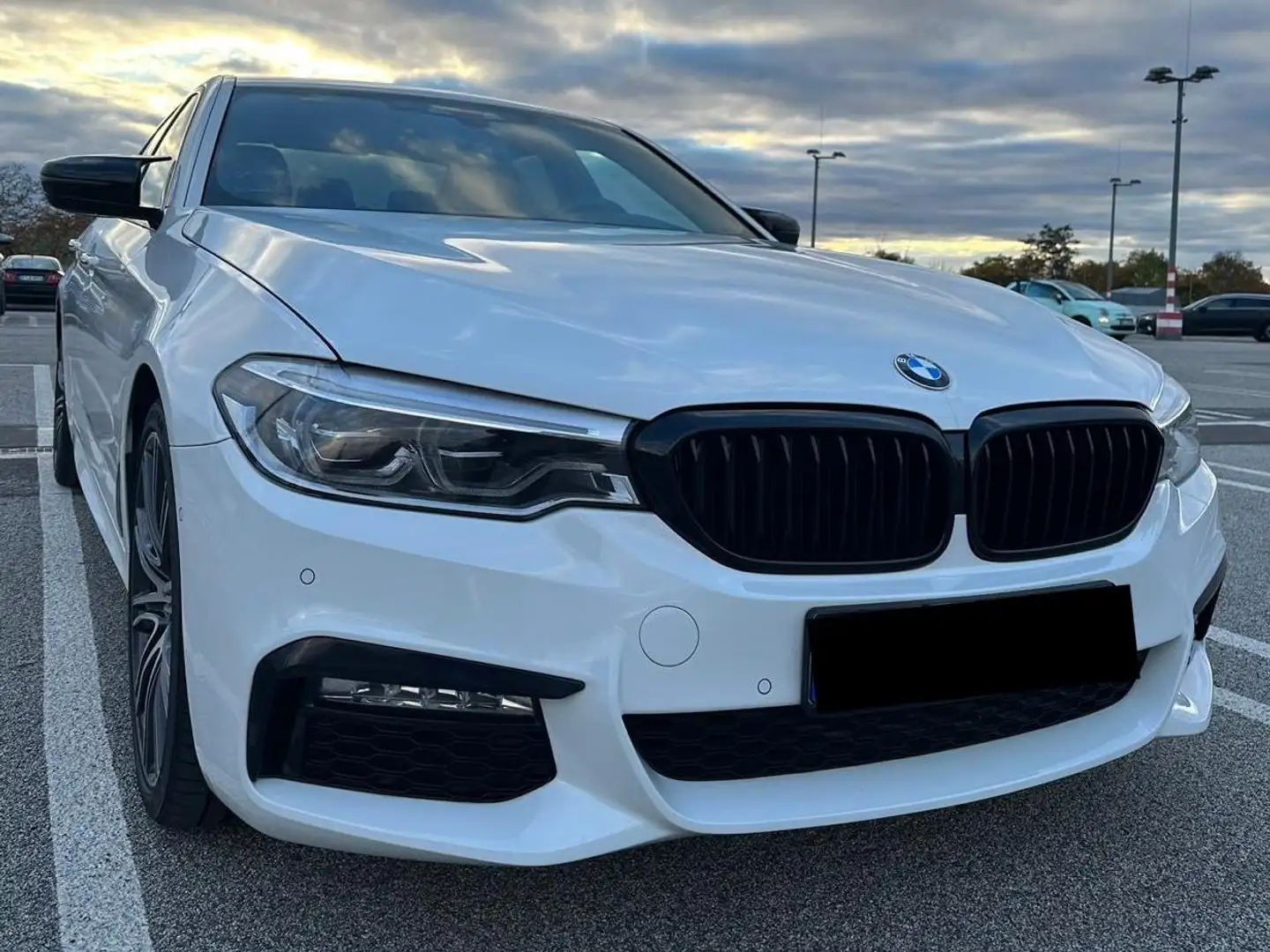 BMW 530 M-Paket, BESTPREIS, TOP Ausstattung, TÜV NEU Weiß - 1