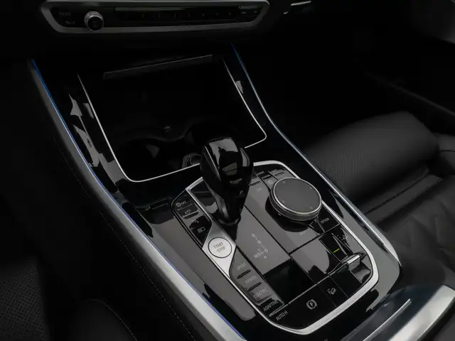 BMW X5 view 22