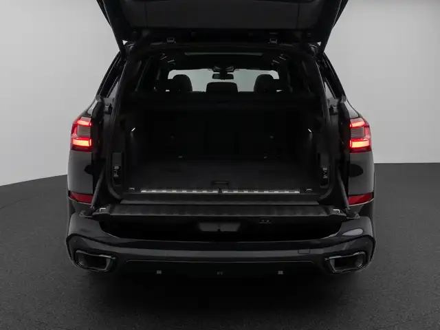 BMW X5 view 13