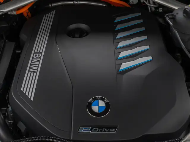 BMW X5 view 14