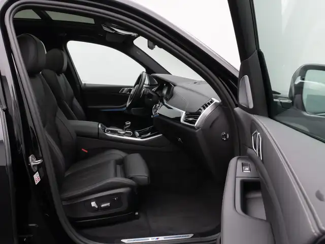 BMW X5 view 24