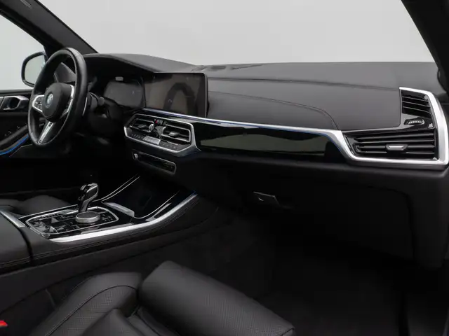 BMW X5 view 23
