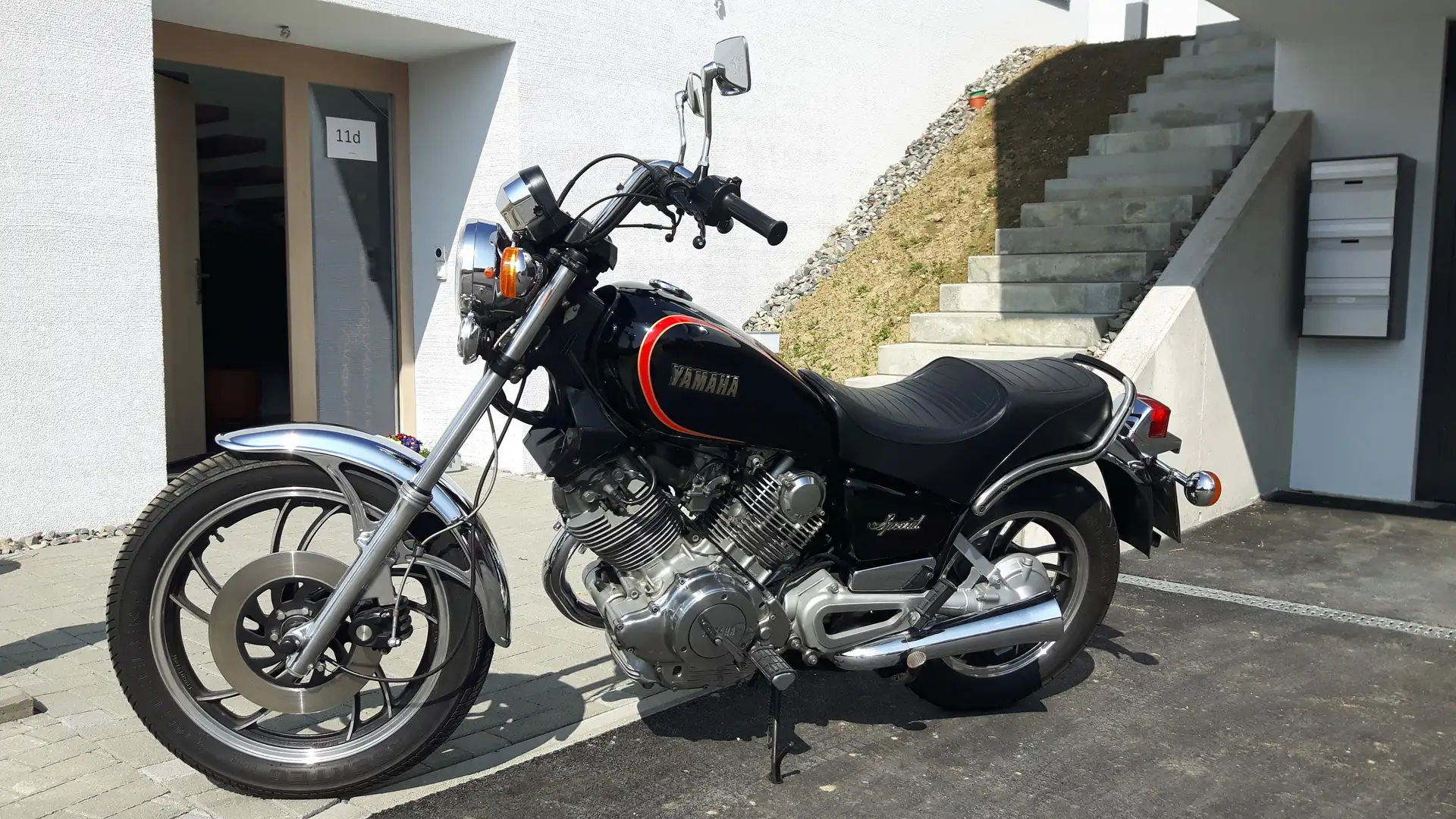 Yamaha XV 750 XV 750 Special, 1981 Negro - 1