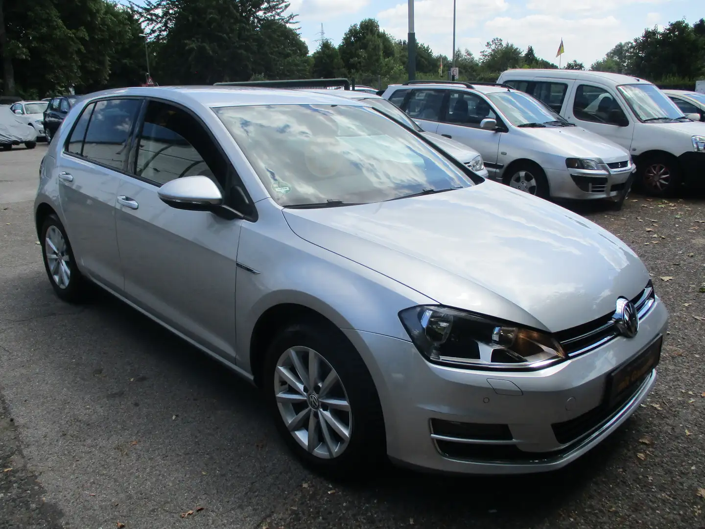 Volkswagen Golf Lounge BMT Grijs - 1