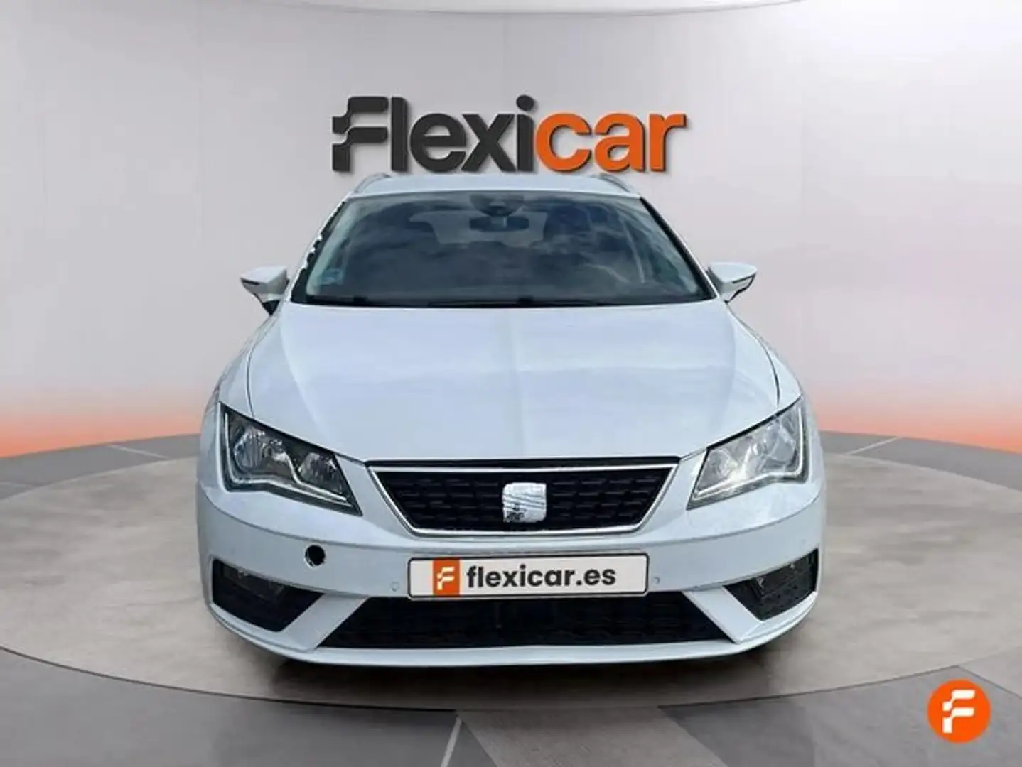 SEAT 1.6 TDI 85kW (115CV) S&S Style Visio Ed Blanco - 2