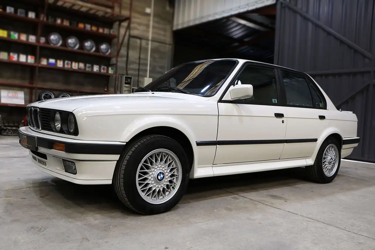 BMW 325 iX A, foto 3