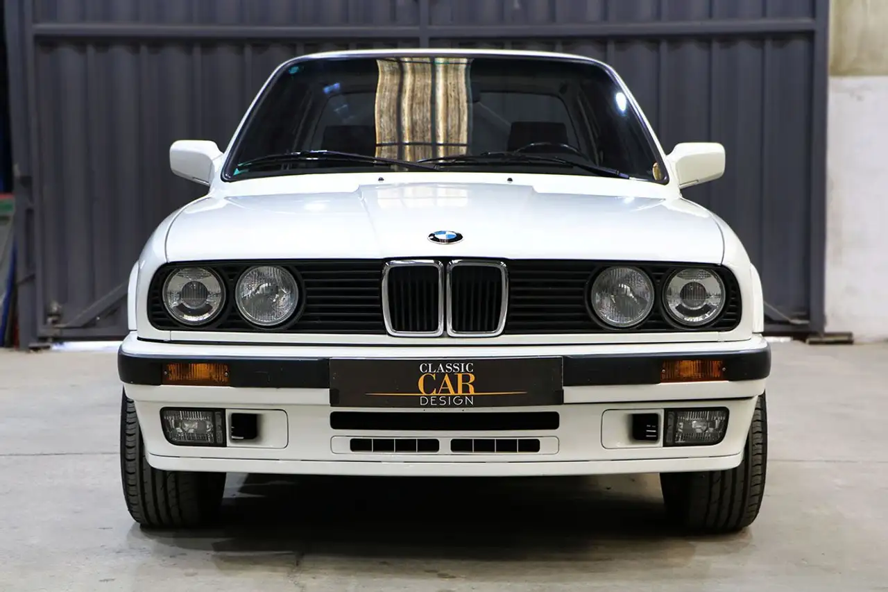 BMW 325 iX A, foto 2