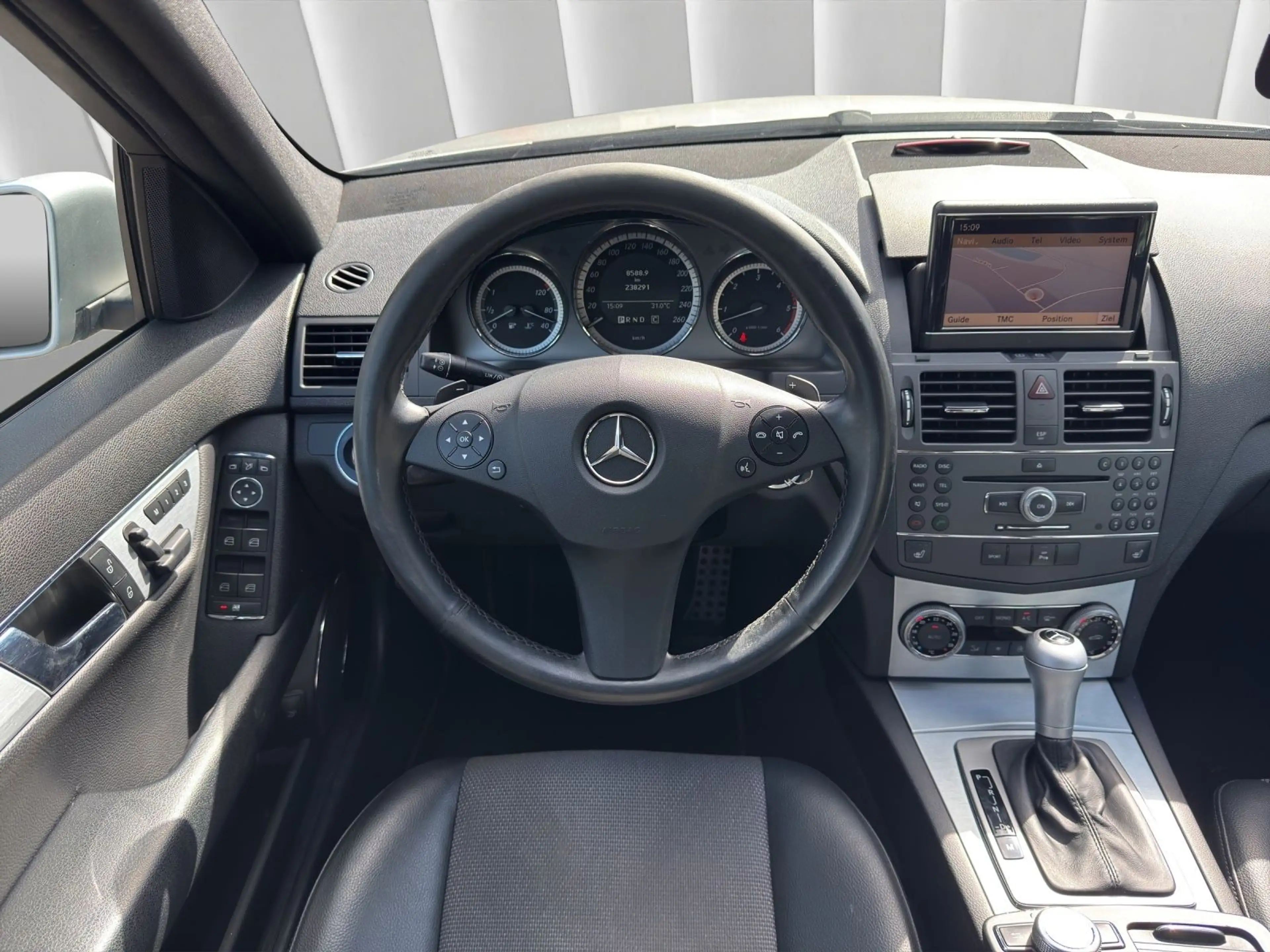 Mercedes-Benz C 350 CDI Lim. BlueEfficiency *Finanzierung* — photo 12