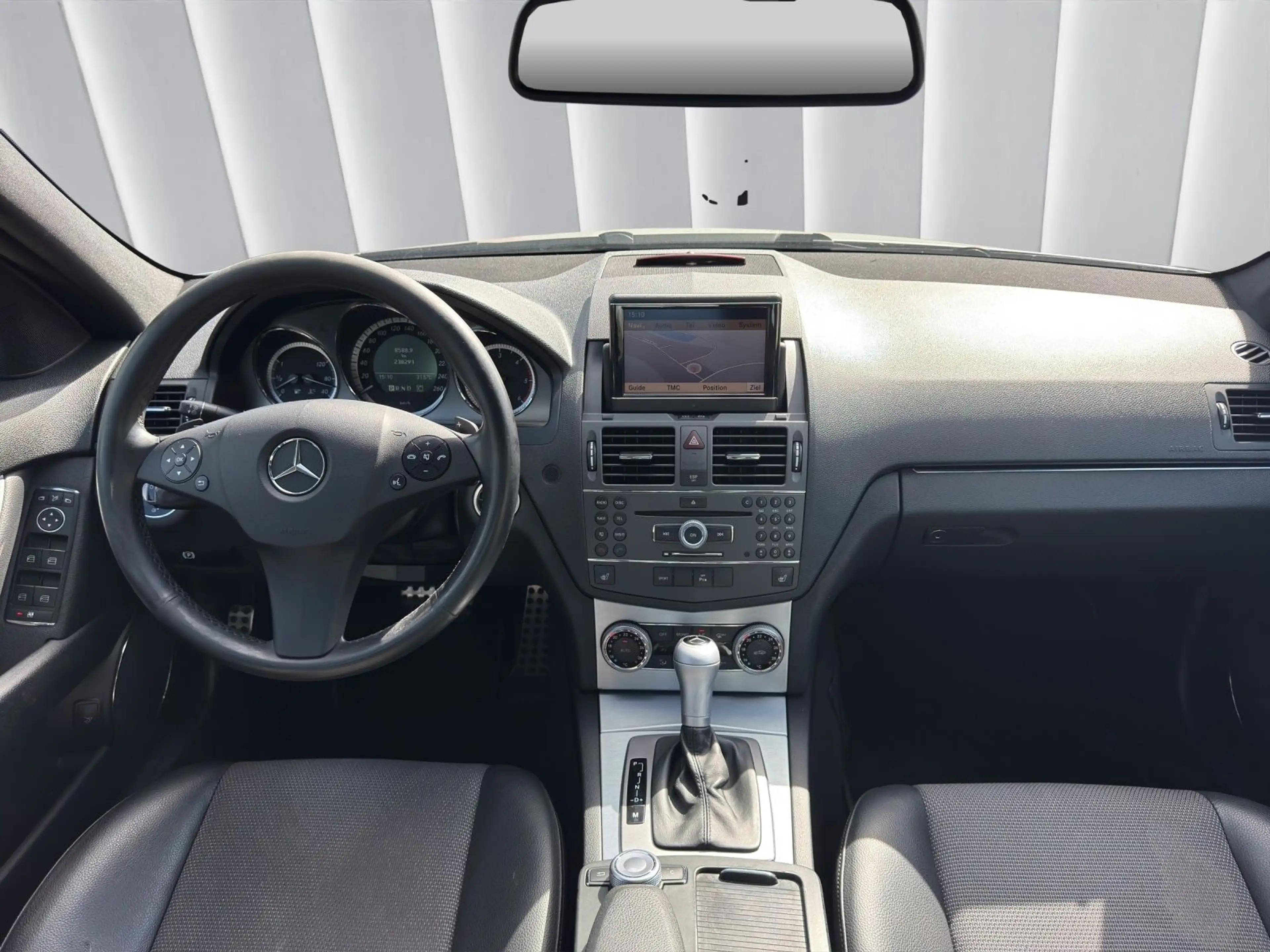 Mercedes-Benz C 350 CDI Lim. BlueEfficiency *Finanzierung* — photo 11