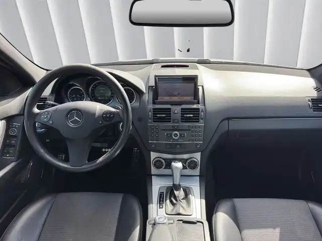 Mercedes-Benz C-Class view 11