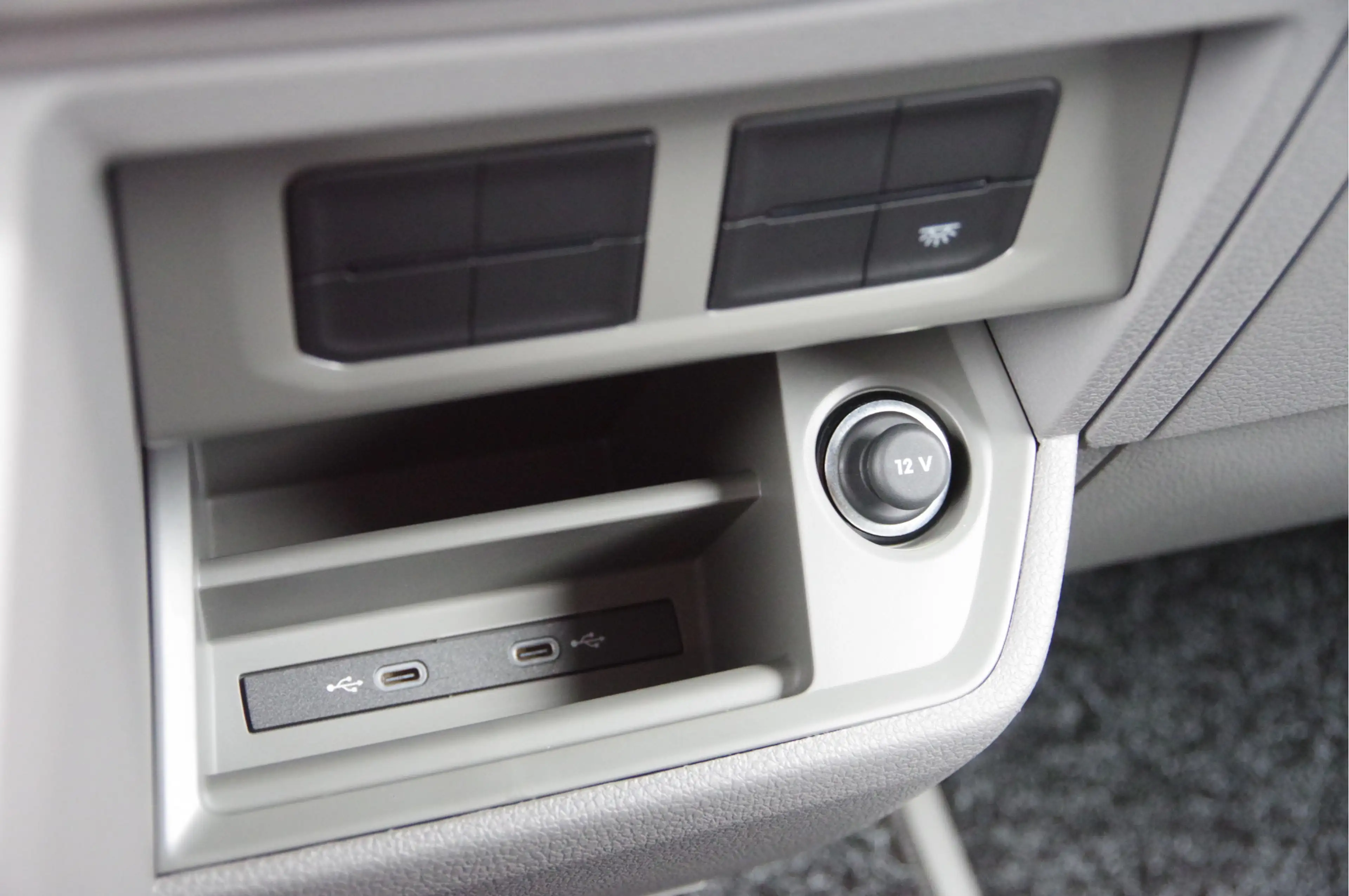 Volkswagen Crafter 35 2.0 TDI L3H3(L2H2) AUT. 3-ZITS, FACELIFT, BETIM — photo 32