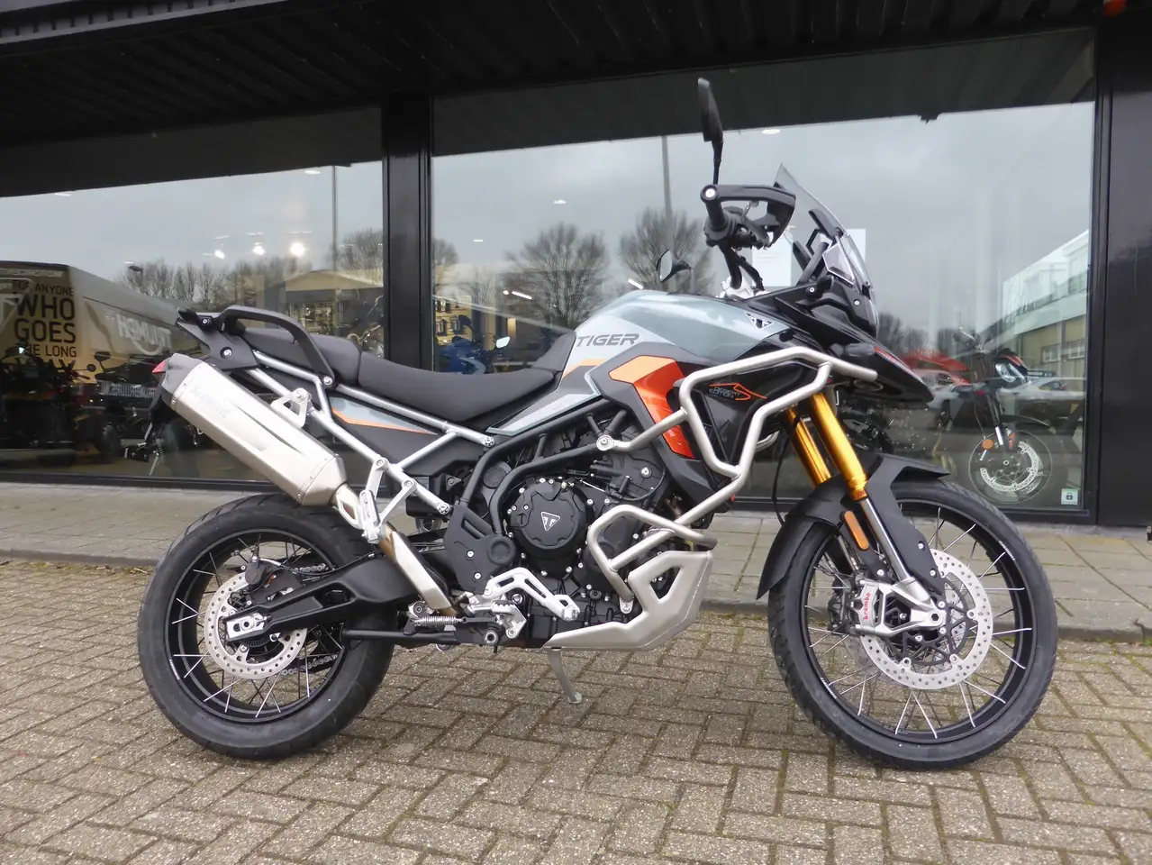 Triumph Tiger 900