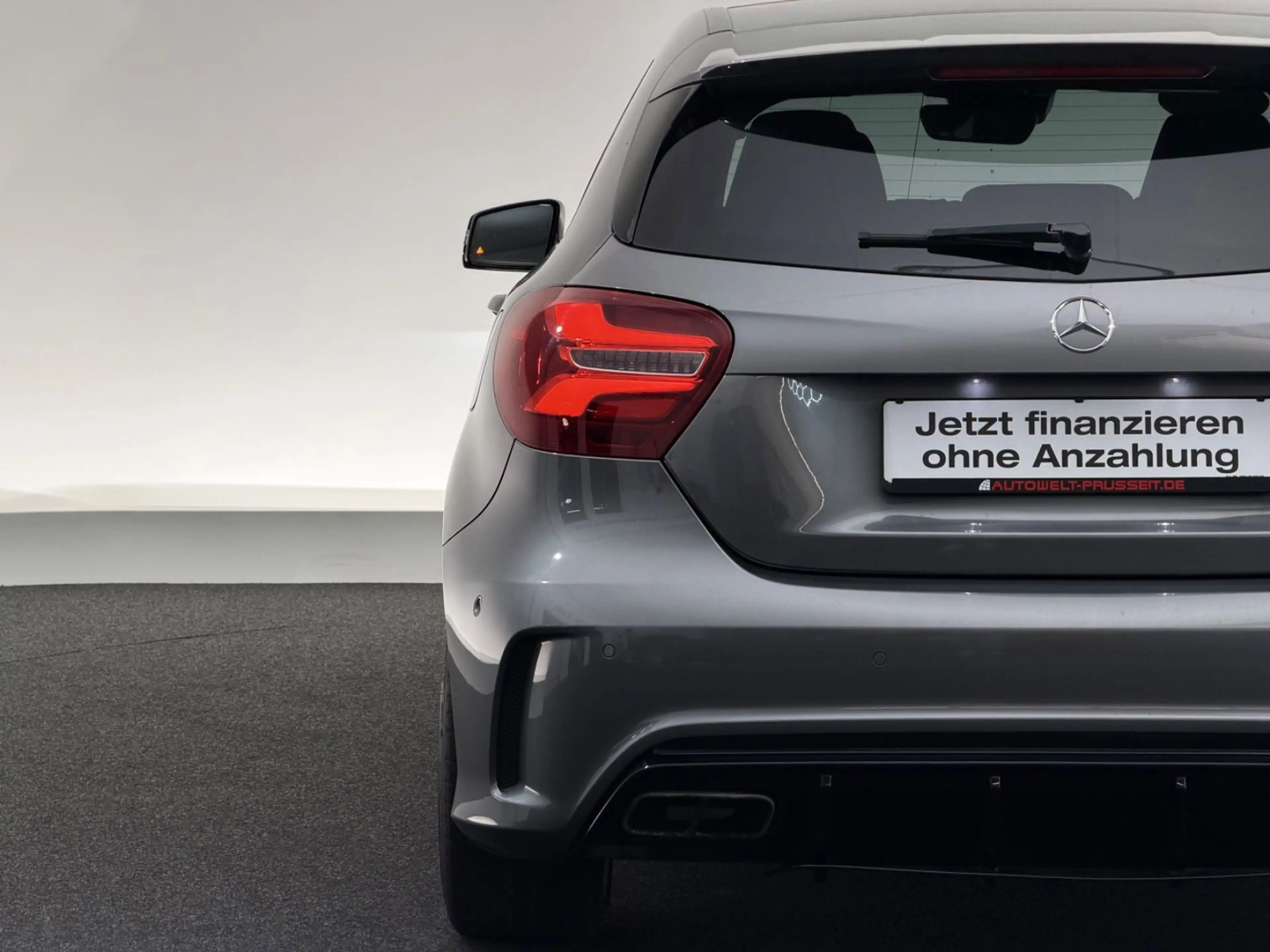 Mercedes-Benz A 45 AMG 4Ma.*NIGHT*LED-PANO-R.KAM-TEMPO-SHZ-19" — photo 13
