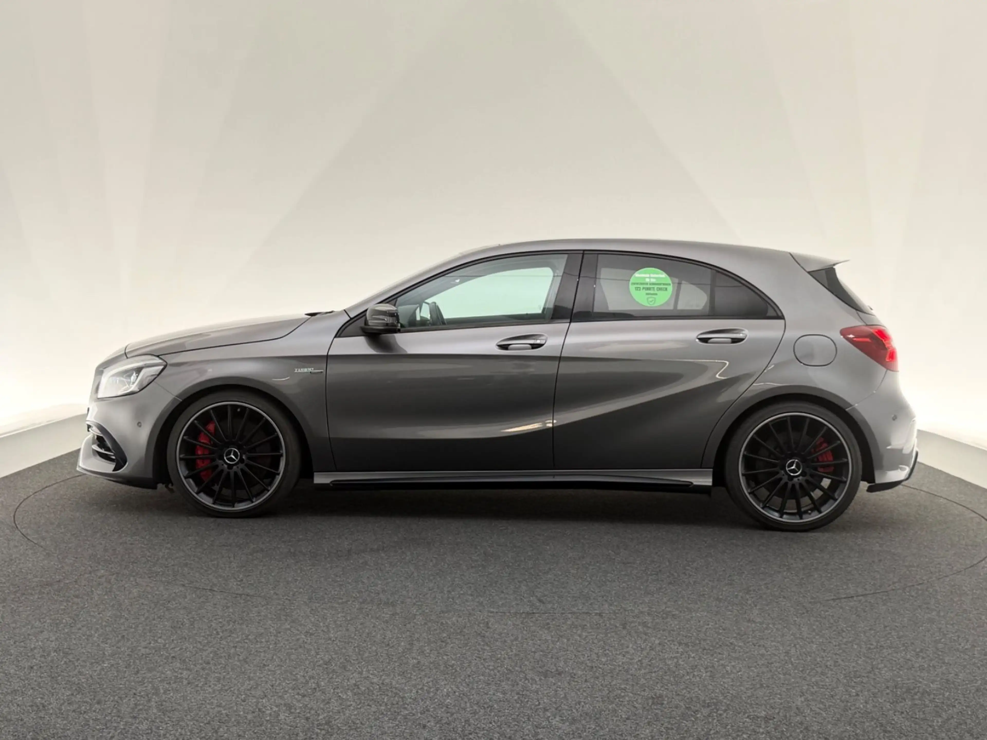 Mercedes-Benz A 45 AMG 4Ma.*NIGHT*LED-PANO-R.KAM-TEMPO-SHZ-19" — photo 4