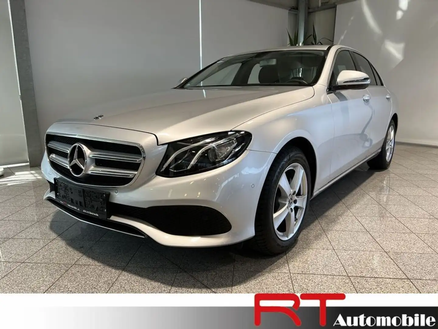 Mercedes-Benz E 200 d ''Rückfahrkamera, Tempomat'' Silber - 1