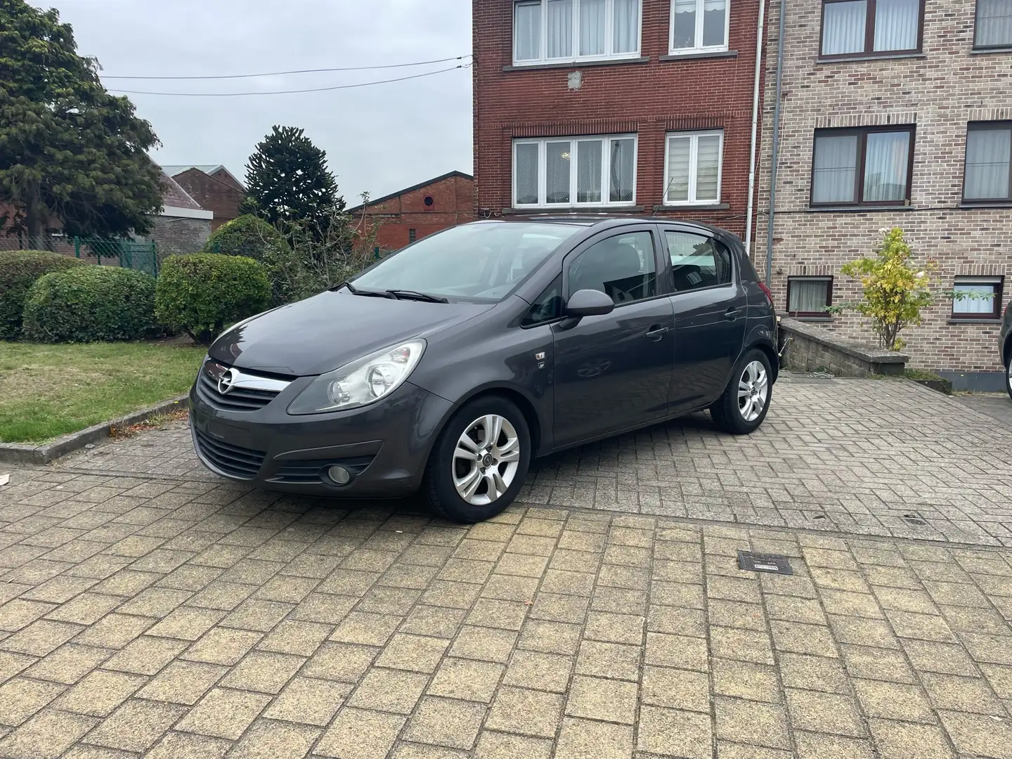 Opel Corsa Corsa 1.3 CDTi Enjoy DPF Gris - 1