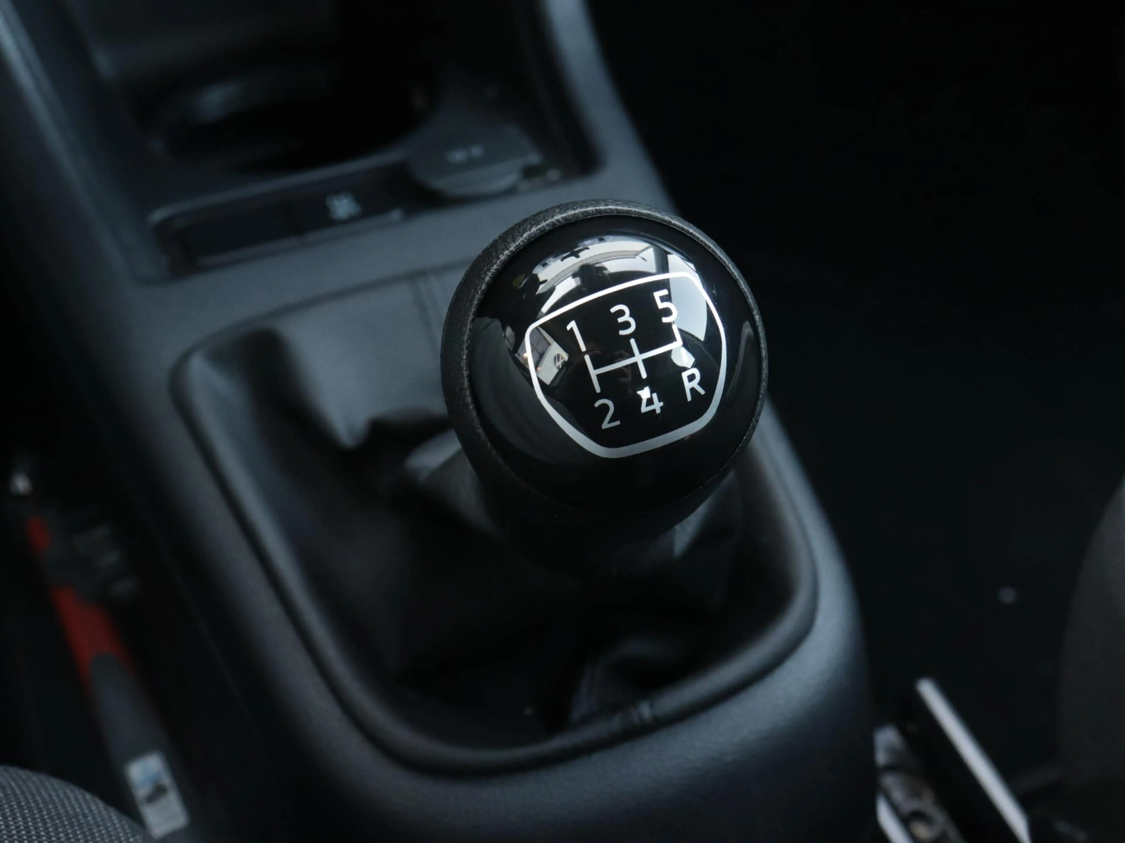 Volkswagen up! 1.0 | Camera | Cruise Control | Regensensor | Clim — photo 12