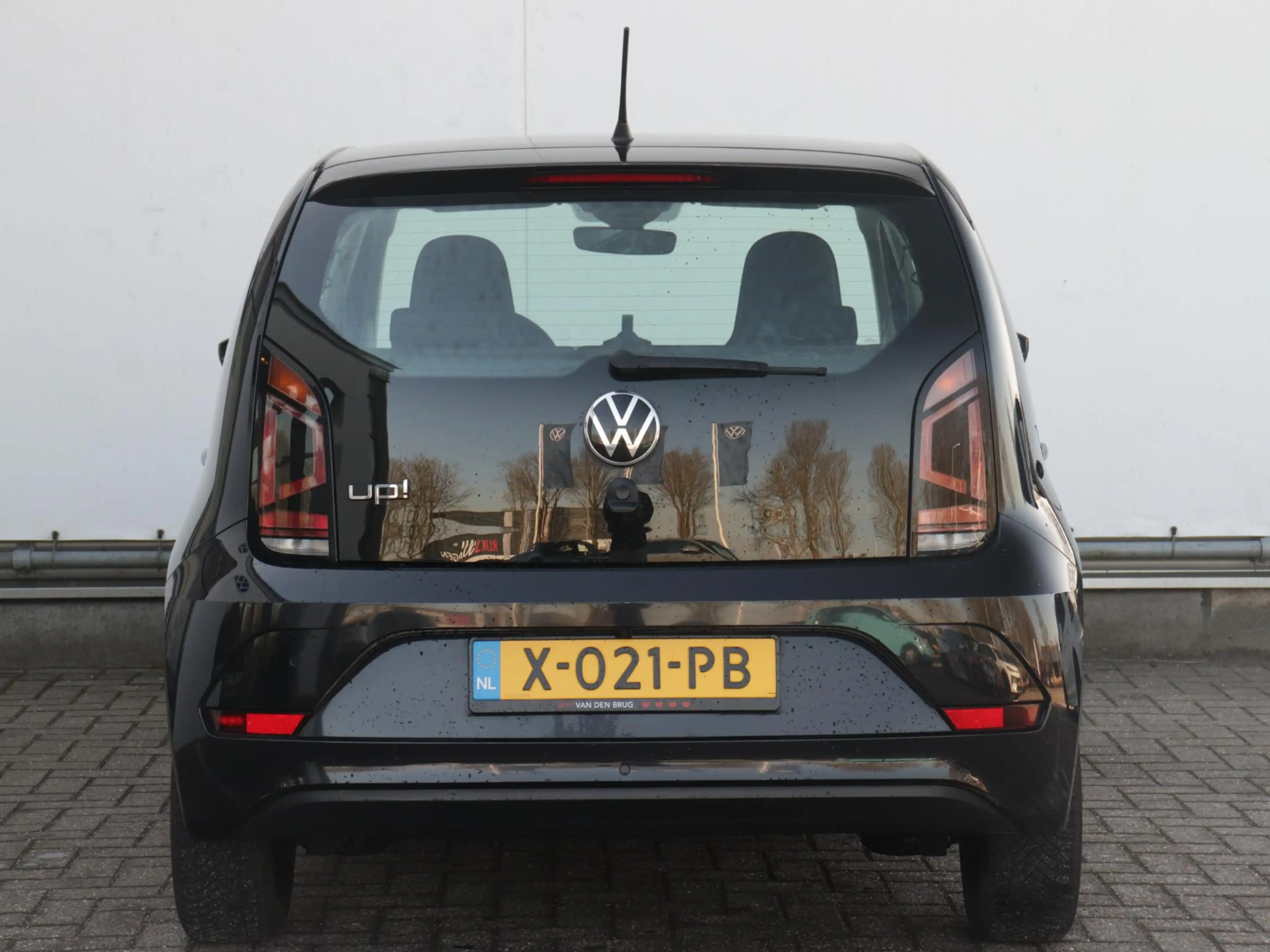 Volkswagen up! 1.0 | Camera | Cruise Control | Regensensor | Clim — photo 6