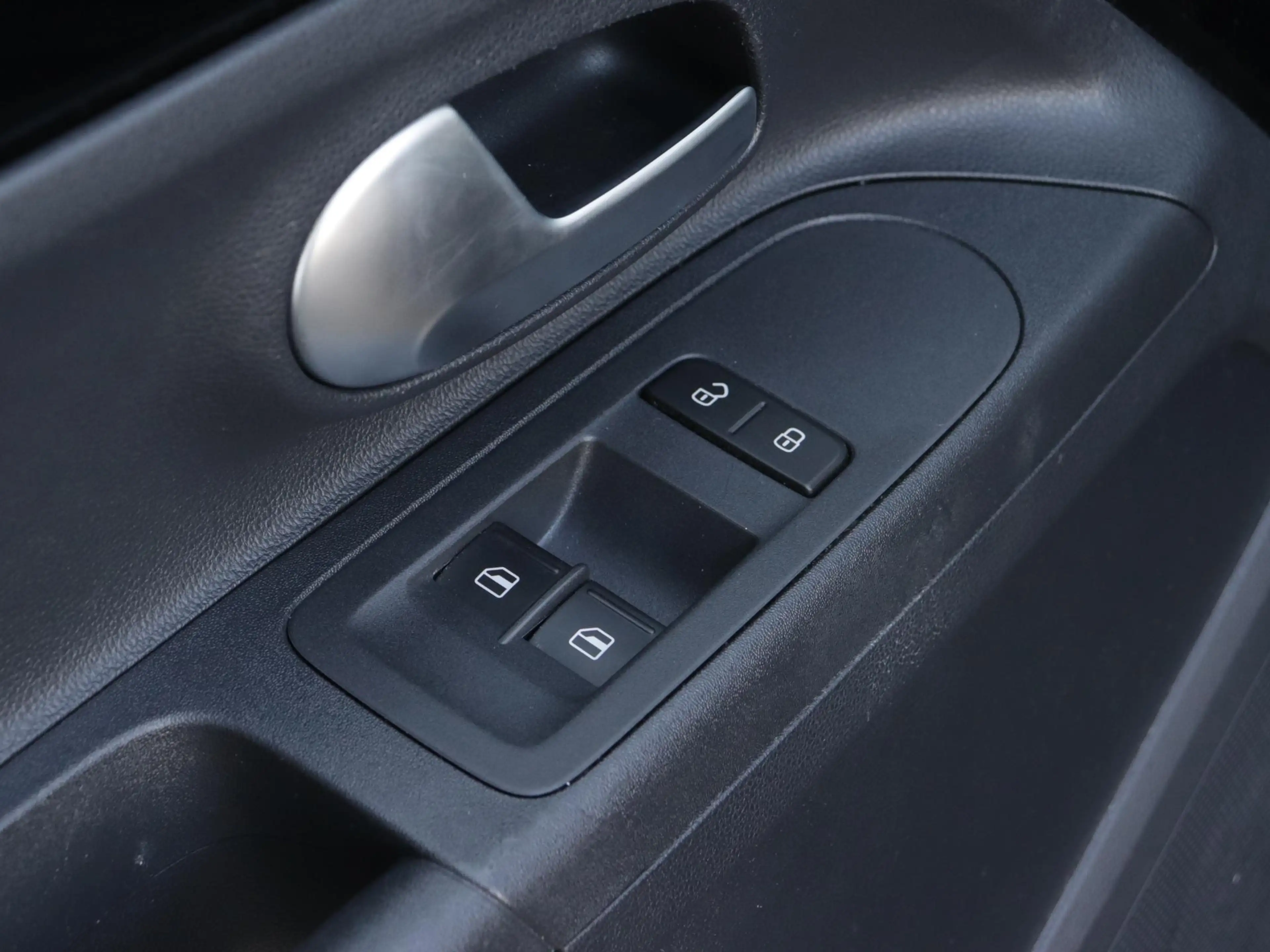Volkswagen up! 1.0 | Camera | Cruise Control | Regensensor | Clim — photo 8