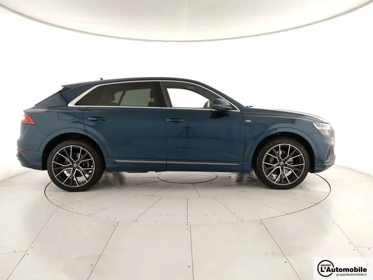 Audi Q8 55 3.0 tfsi mhev Sport quattro tiptronic Blu/Azzurro - 2