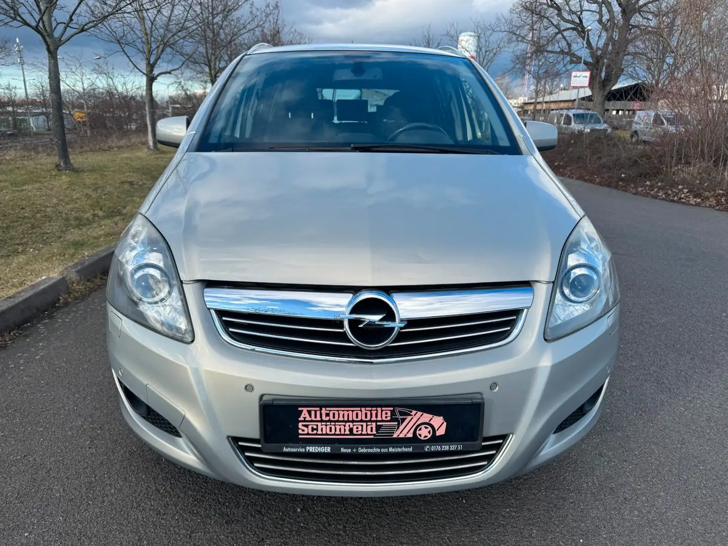 Opel Zafira B Innovation "110 Jahre" 7 Sitzer - 2