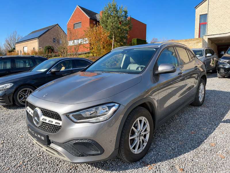 Mercedes-Benz GLA 180 2.0d Camera Carplay GPS Carnet Airco Garantie 1 AN
