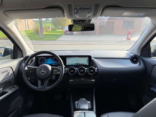 Mercedes-Benz GLA 180 2020 — vignette 16