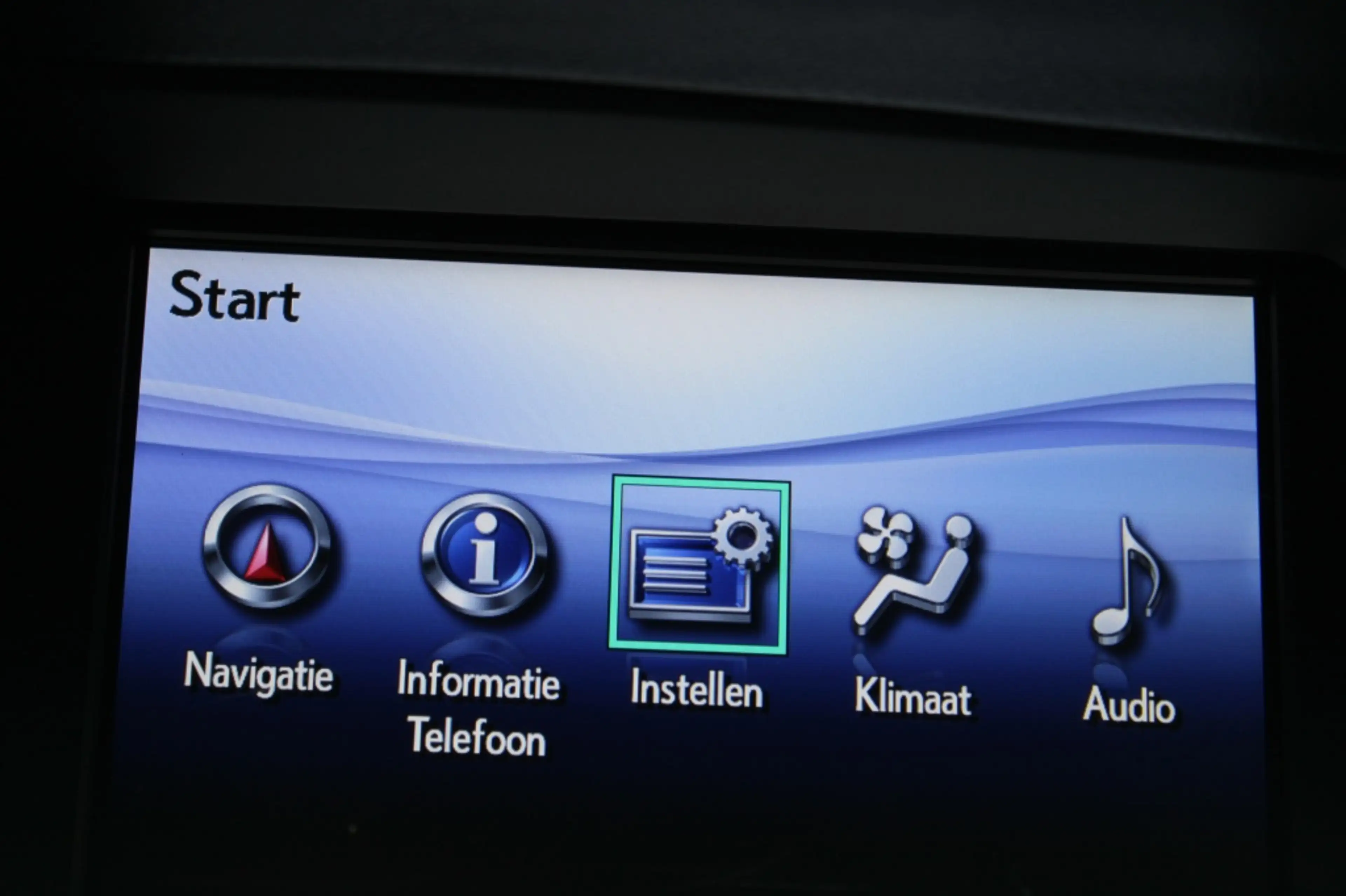 Lexus RX 450h 2WD Preference — photo 16