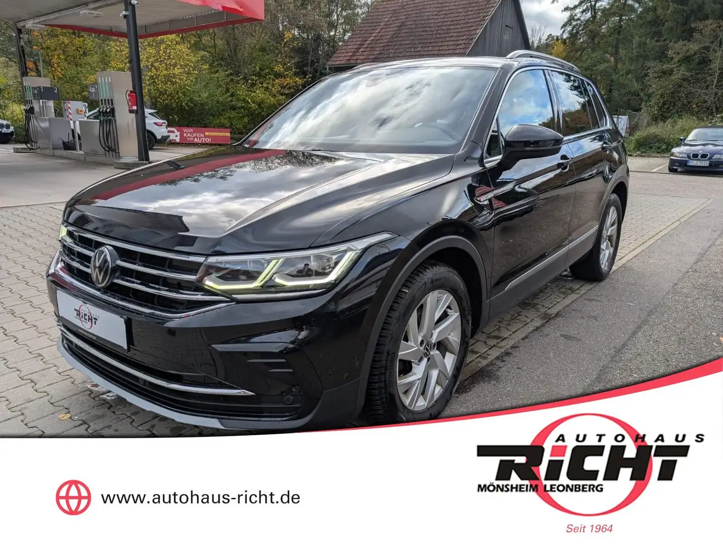 Volkswagen Tiguan 2.0 TDI Elegance Navi Pano Matrix SHZ PDC Schwarz - 1