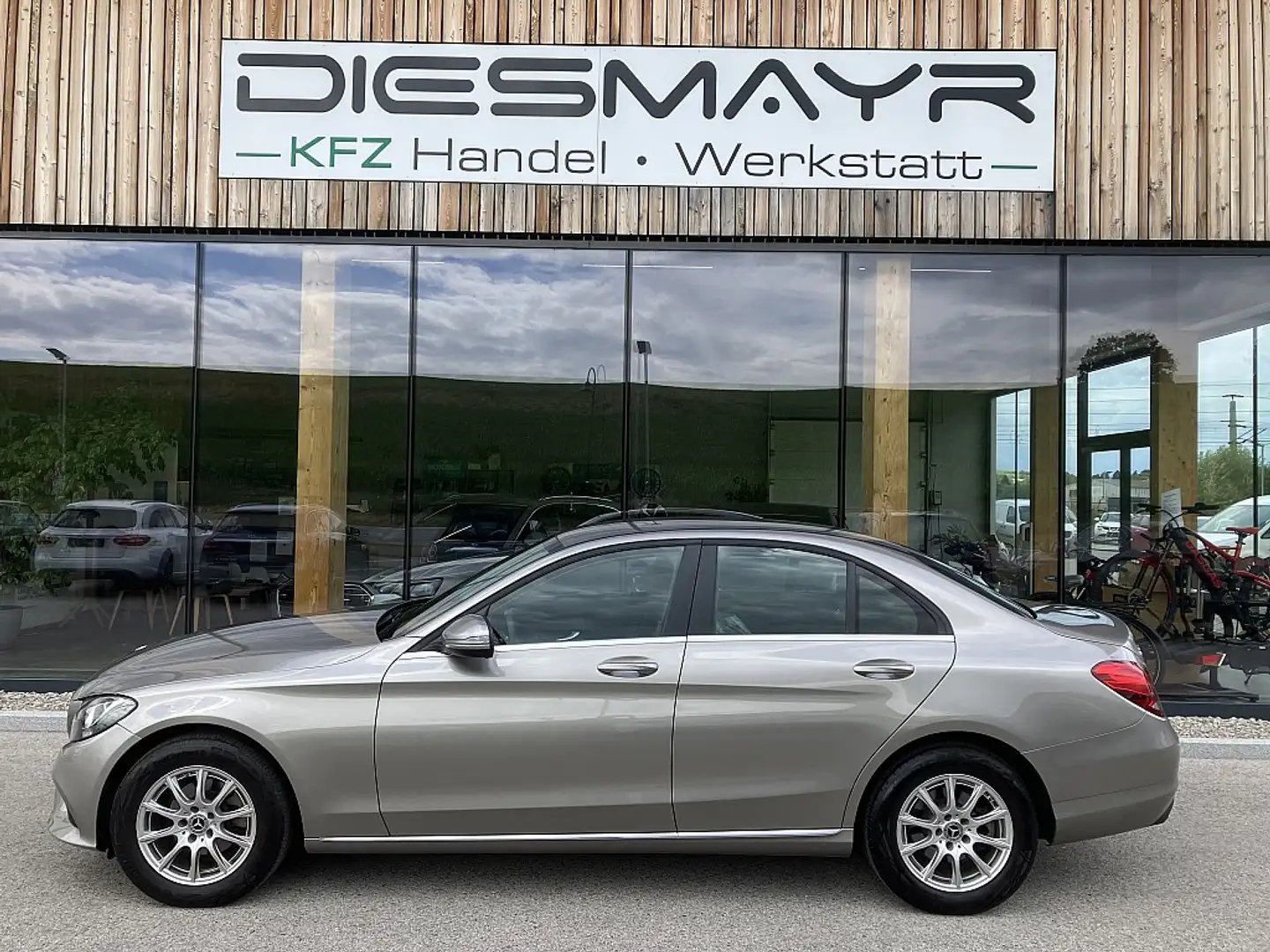 Mercedes-Benz C 200 d Aut. Grijs - 2