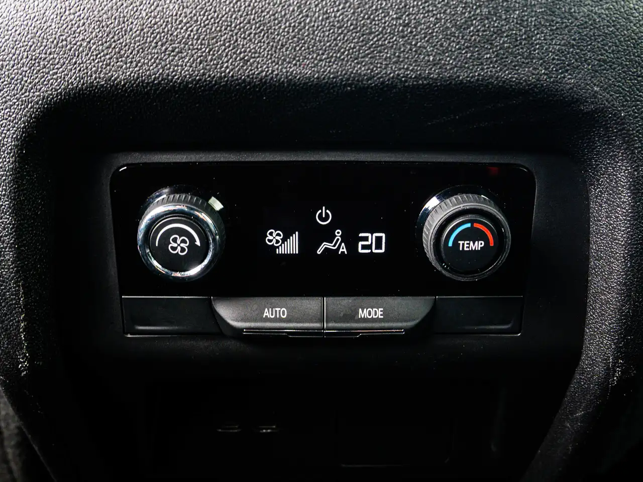 Chevrolet Traverse photo Chevrolet Traverse