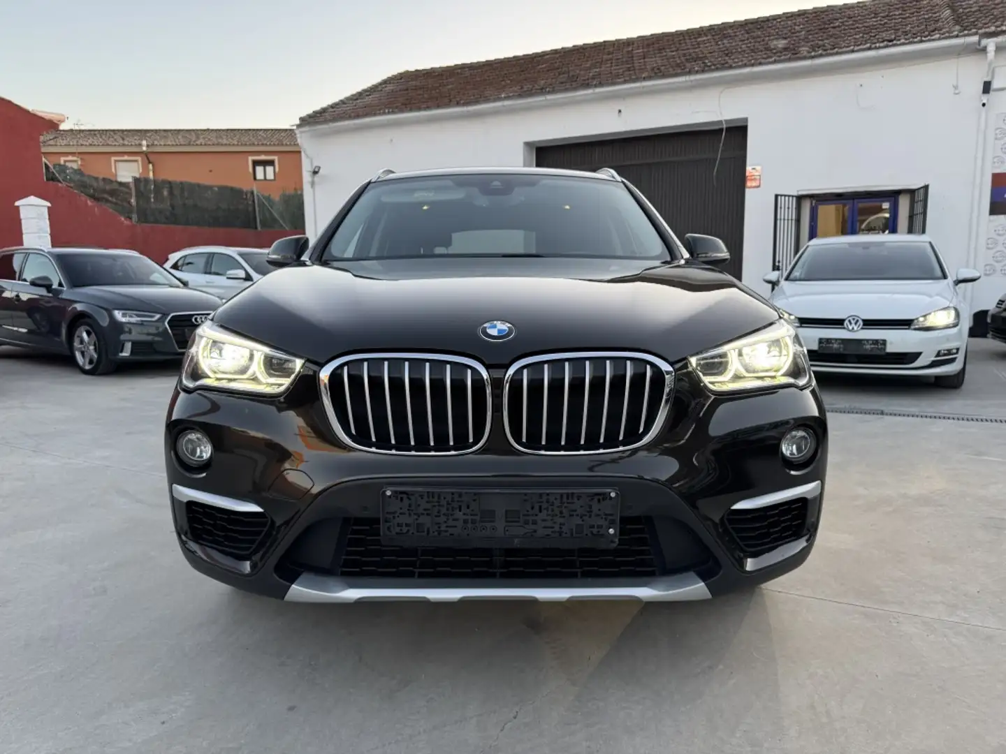 BMW X1 Todoterreno Manual de 5 Puertas Marrón - 2
