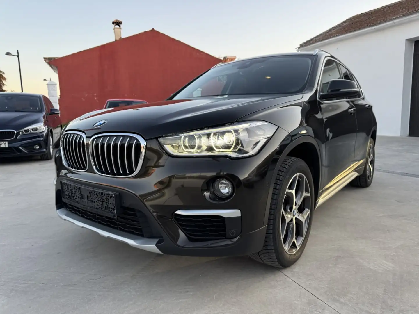 BMW X1 Todoterreno Manual de 5 Puertas Marrón - 1